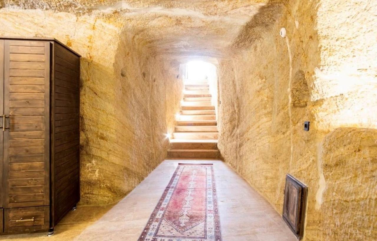 אורגופ Uzay Cave Suite Hotel מראה חיצוני תמונה